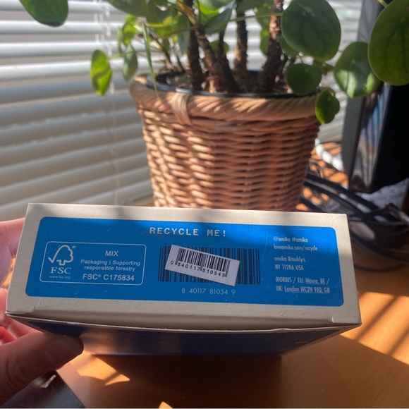 amika 10-Day Hydration Hair Challenge - Picture 5 of 6